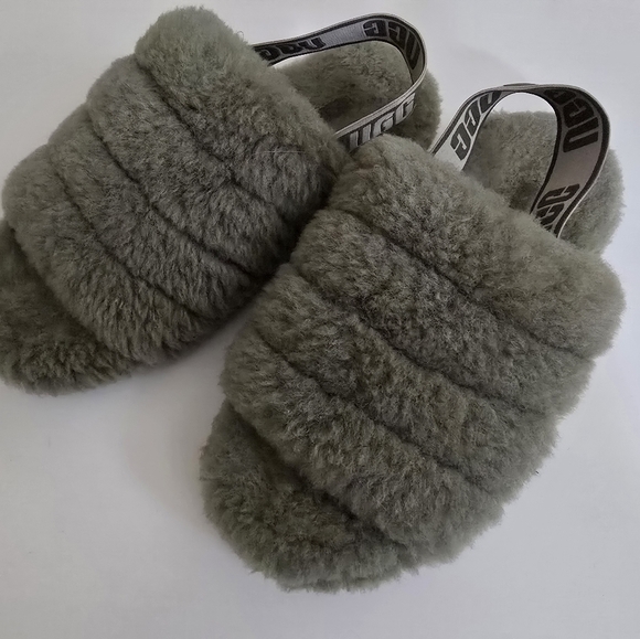 UGG Fluff Yeah Slide Sandals – Gray Green Shearling – Women’s Size 8 - Picture 1 of 9